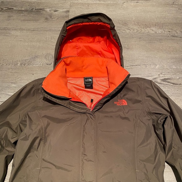 The North Face Hyvent Windbreaker Rain Full Zip Jacket Women’s Size Medium. - Picture 2 of 5